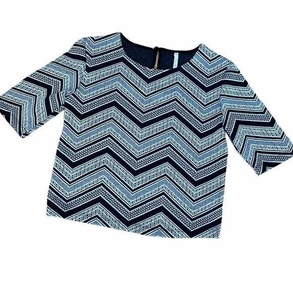 Chevron Striped Top - Picture 2 of 11